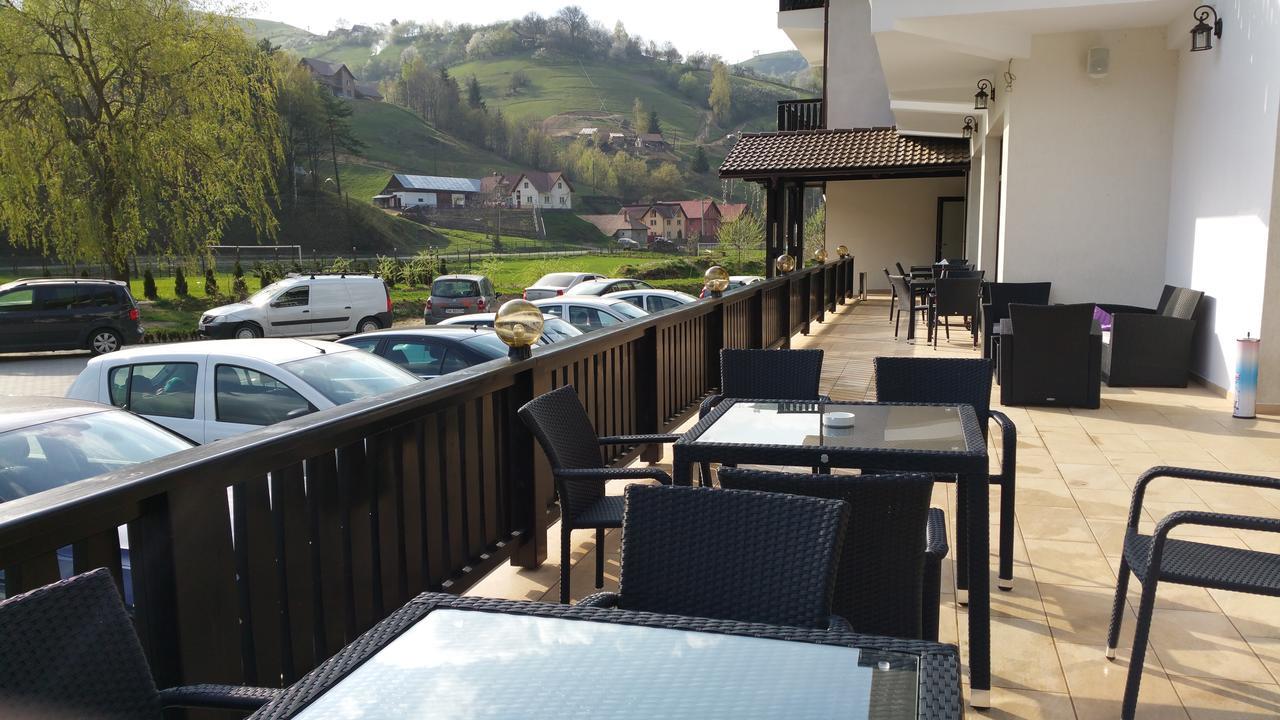 Flori De Mar Poiana Marului (Brasov) Exterior photo